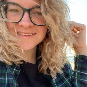 Meet your Posher, Brenna